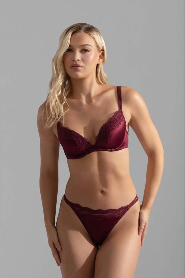 Dorina string rood