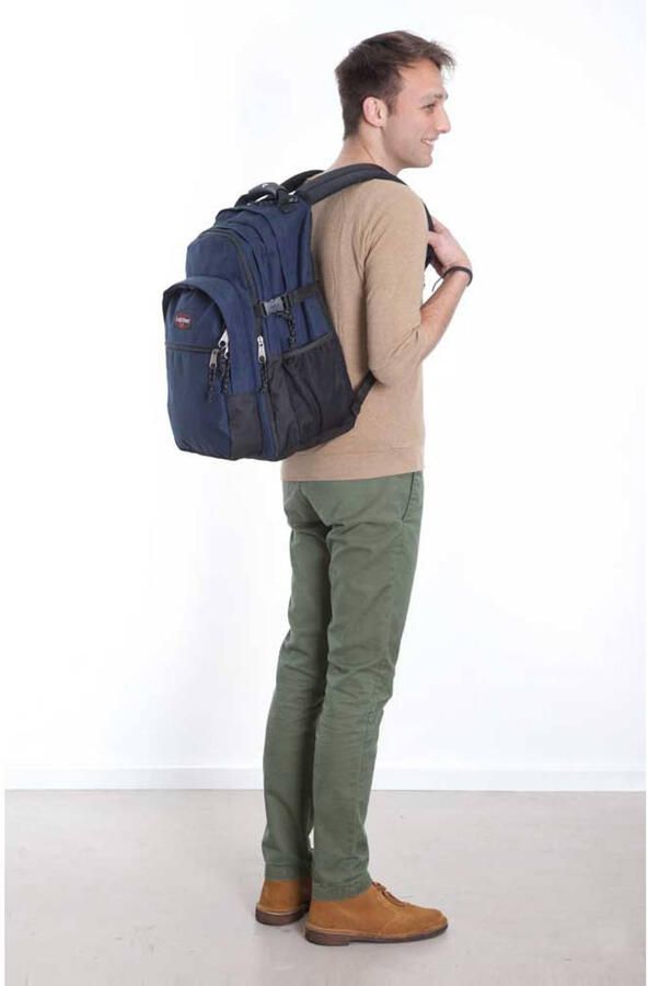 Eastpak Vrijetijdsrugzak TUTOR Black bevat gerecycled materiaal(global recycled standard )