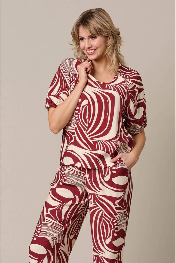 &Co Woman top met print donkerrood