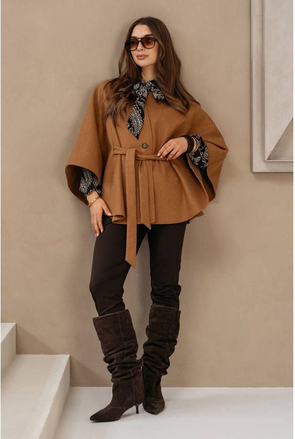 &Co Woman travelstof slim fit broek donkerbruin