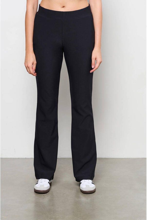 &Co Woman travelstof straight regular waist pantalon zwart