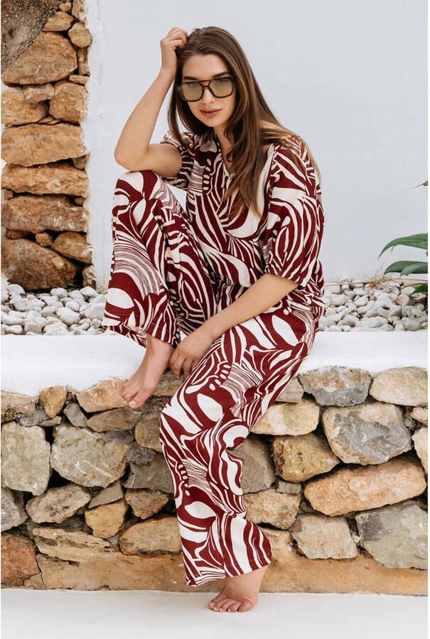 &Co Woman viscose loose fit broek met print donkerrood - Foto 3