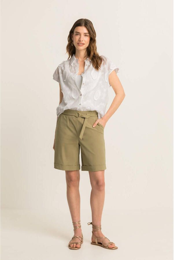 Expresso chino short travelstof kakigroen
