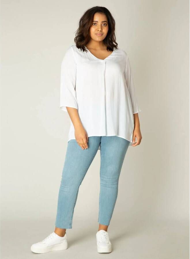 Base Level Curvy Shirtblouse Yanina met v-hals - Foto 2