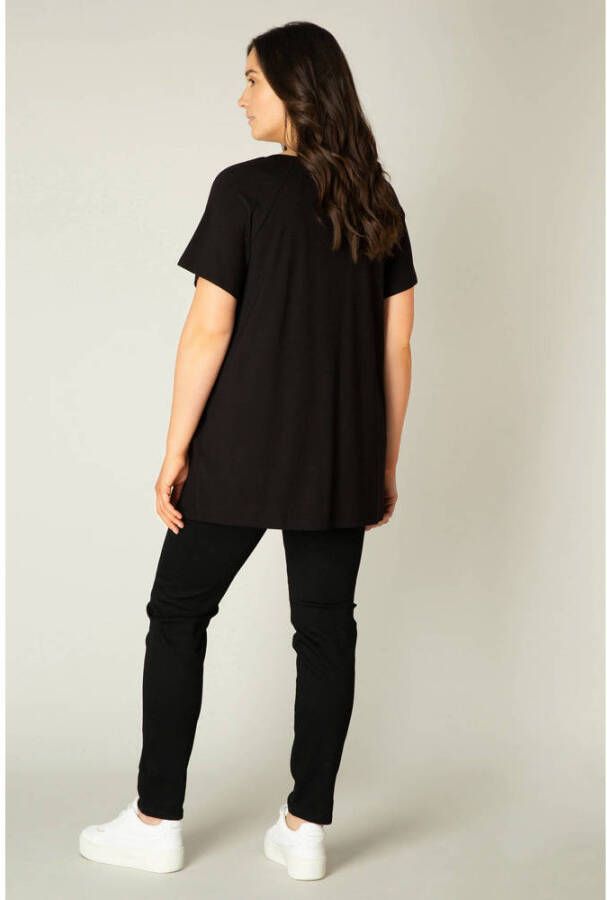 Base Level Curvy top Yokia met plooien zwart