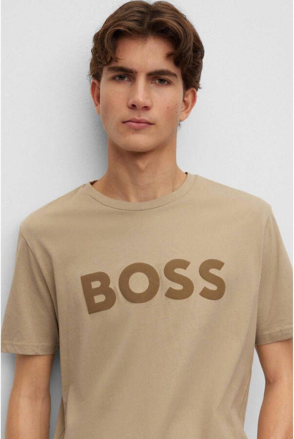 BOSS regular fit T-shirt Thinking met logo medium beige
