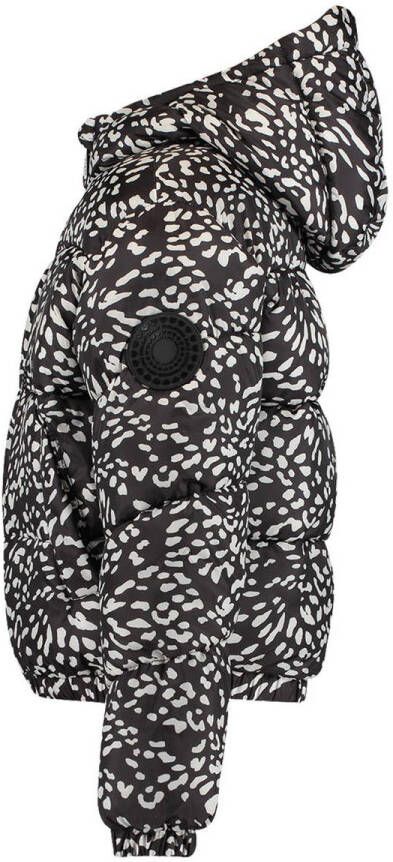 CoolCat Junior gewatteerde winterjas Jayla met all over print zwart wit
