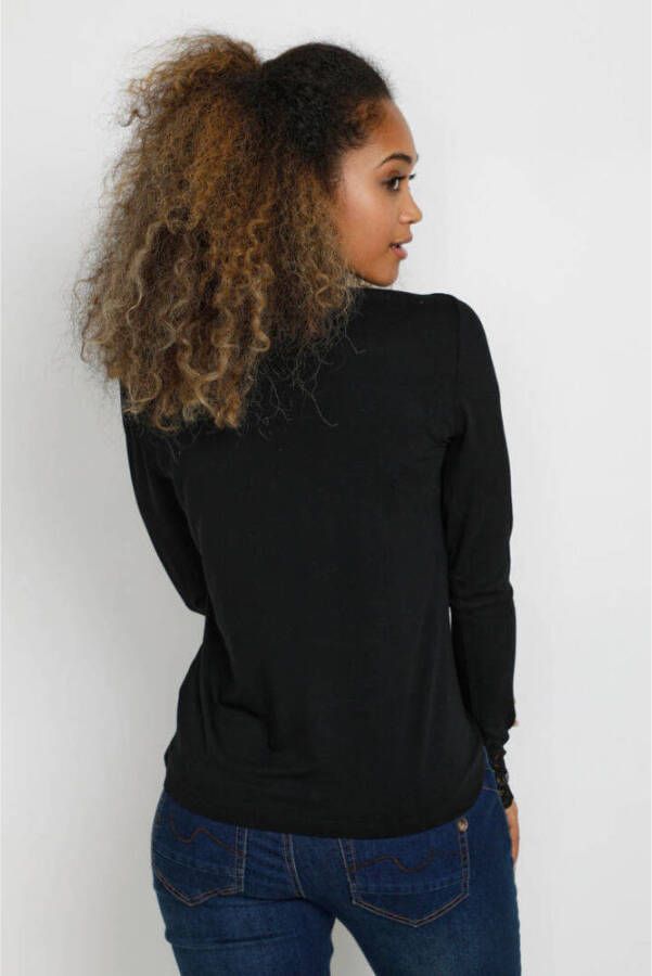 Cream top met kant zwart