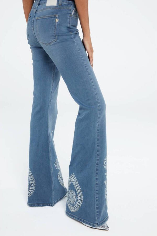 Fabienne Chapot flared jeans Eva Extra Flare met borduursels blauw