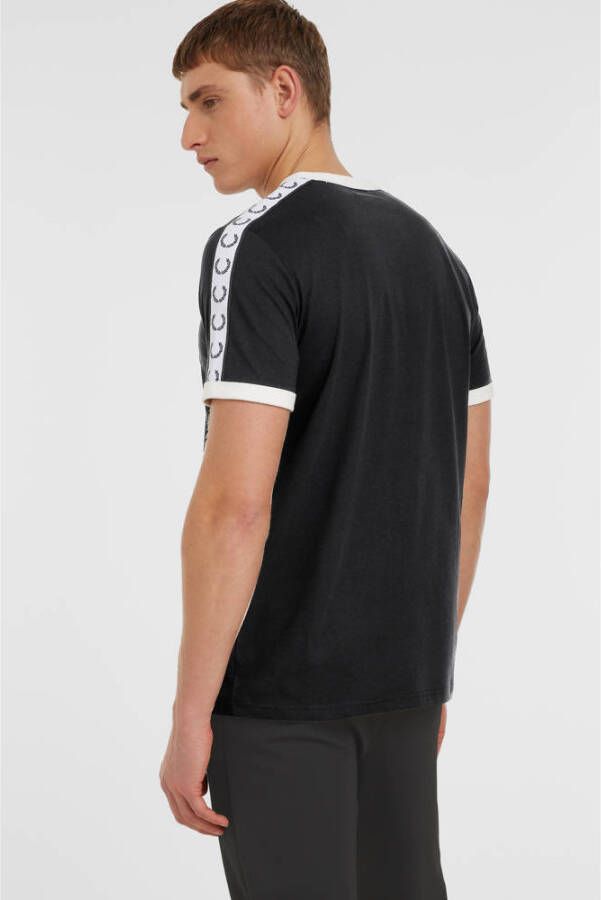 Fred Perry slim fit T-shirt Ringer met contrastbies black