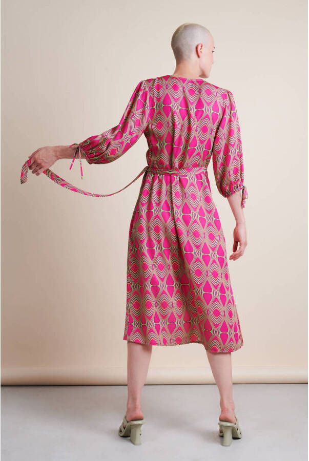 Jane Lushka jurk Colinda Dress met grafische print en plooien roze groen