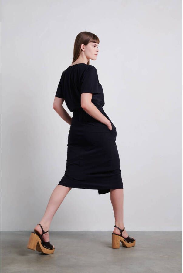 Jane Lushka jurk Sigrid van travelstof zwart