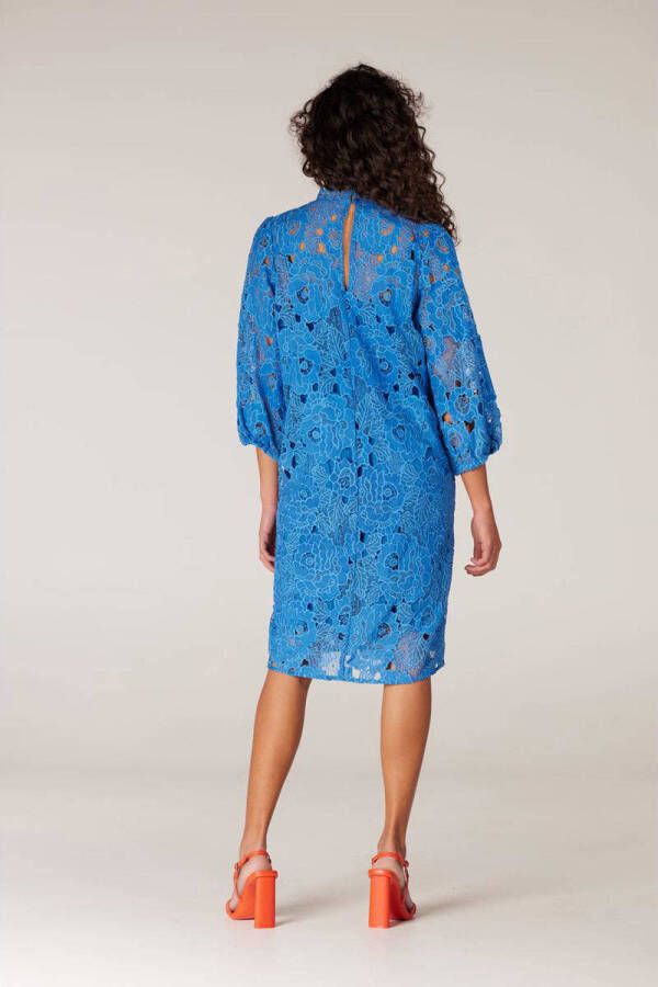 JANSEN Amsterdam gebloemde kanten jurk Dalian blauw