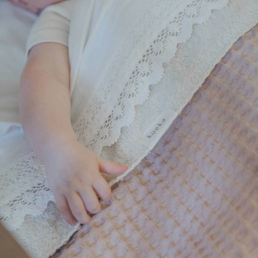 Koeka Crochet baby wieglaken 80x100 cm milky
