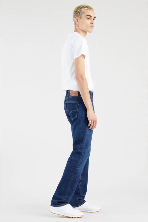 Levi's 501 straight fit jeans do the rump