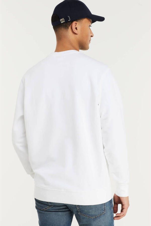 Levi's sweater wit