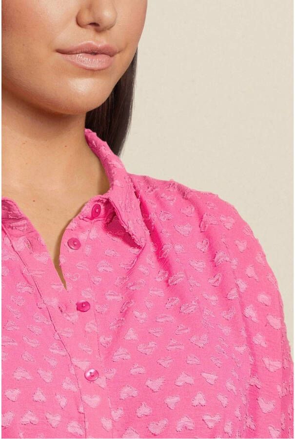 PIECES Curve blouse PCMAIKEN met hartjes en 3D applicatie roze