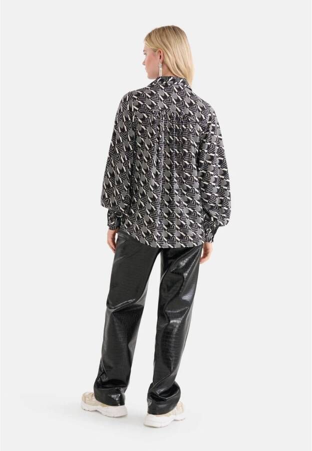 Shoeby blouse met borduursels en print in zwart wit