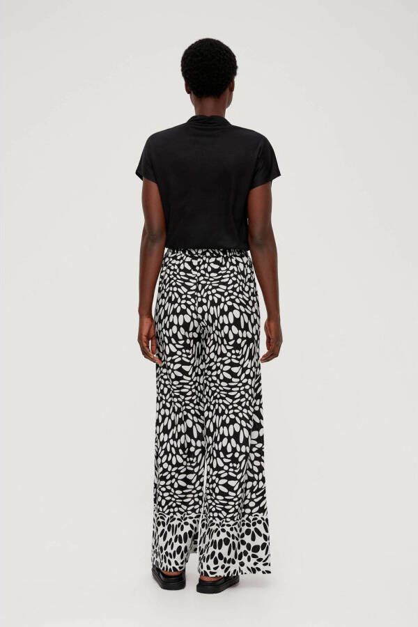 s.Oliver BLACK LABEL wide leg broek met linnen en all over print zwart wit