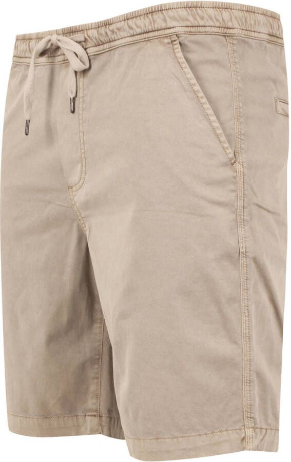 Urban Classics regular fit short sand