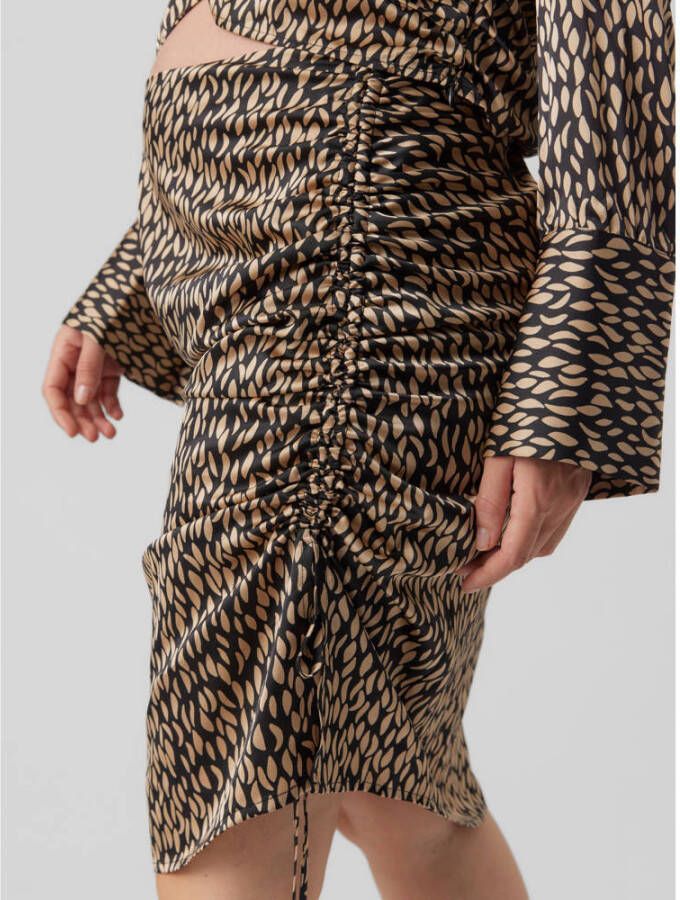 VERO MODA MATERNITY zwangerschapsrok VMMCAILEY met all over print bruin beige