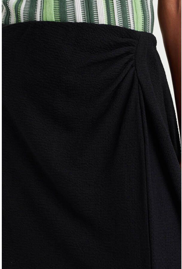 WE Fashion midi rok met textuur zwart