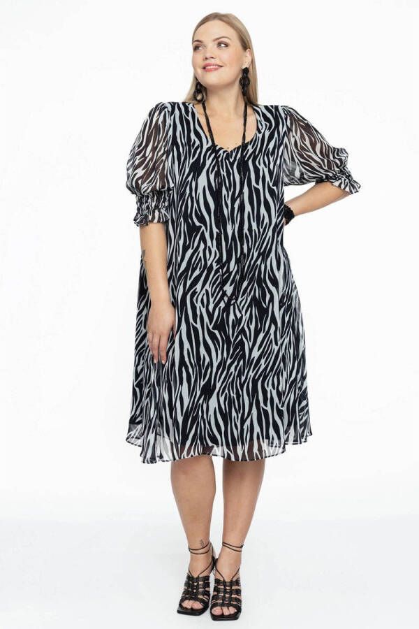 Yoek A-lijn jurk met zebraprint zwart wit