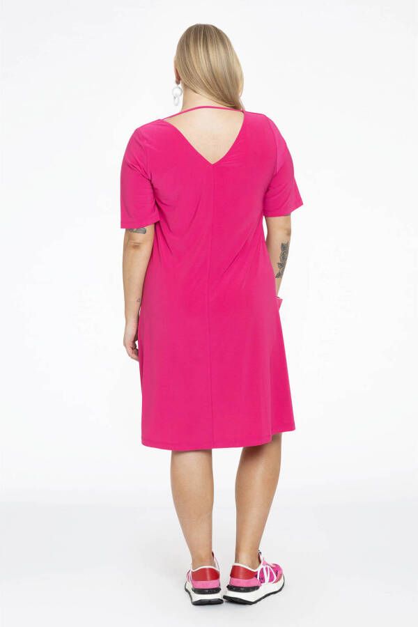 Yoek A-lijn jurk van travelstof DOLCE roze