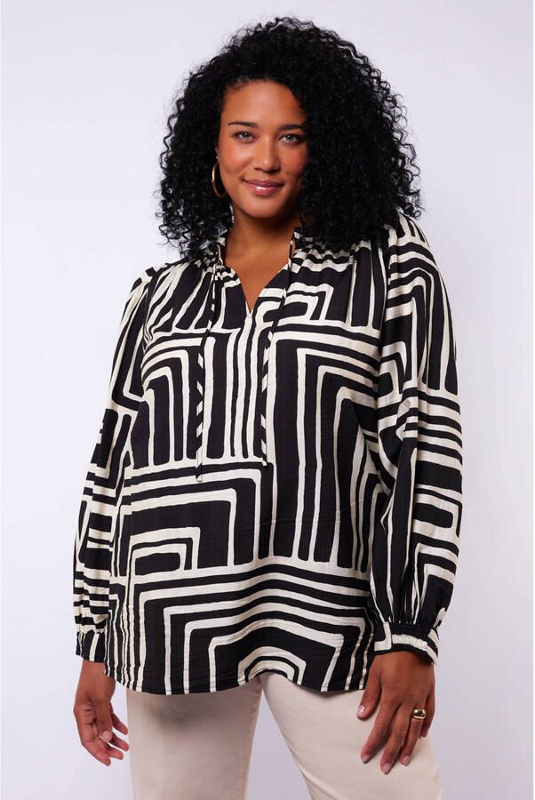 Exxcellent blousetop zwart