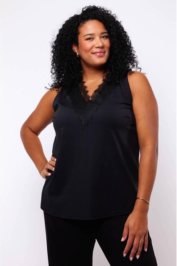 Exxcellent Plus Size top zwart