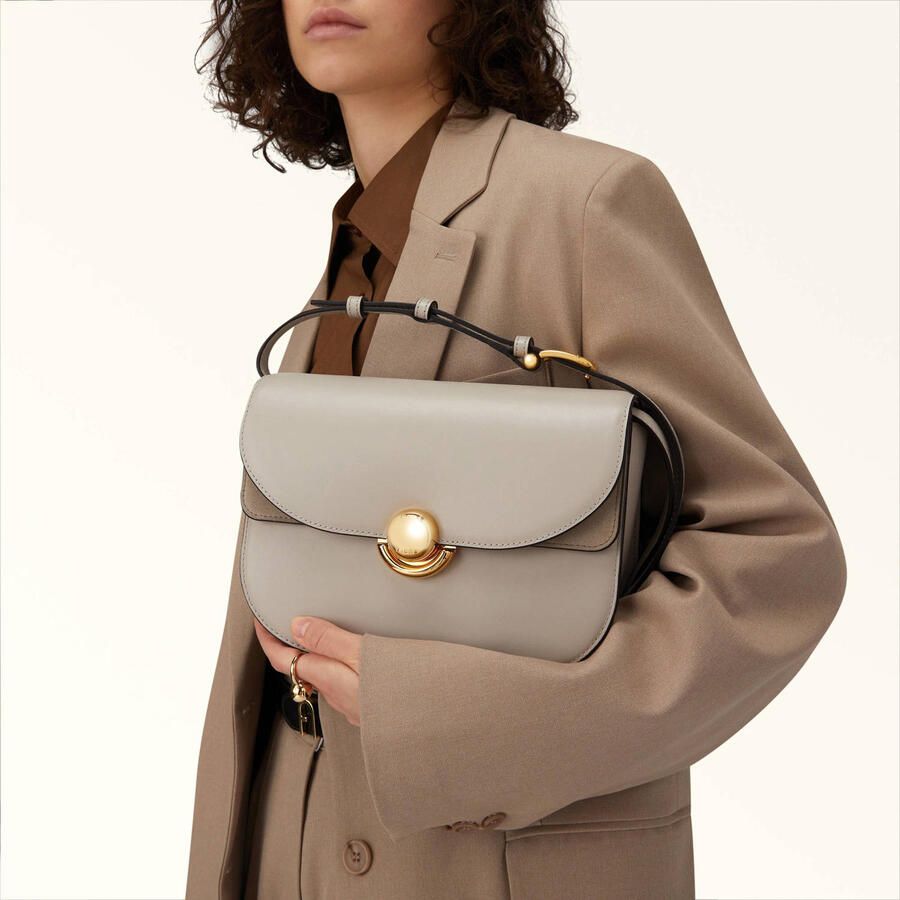 Furla Vanilla Crossbody Tas met Flap Sluiting Beige Dames