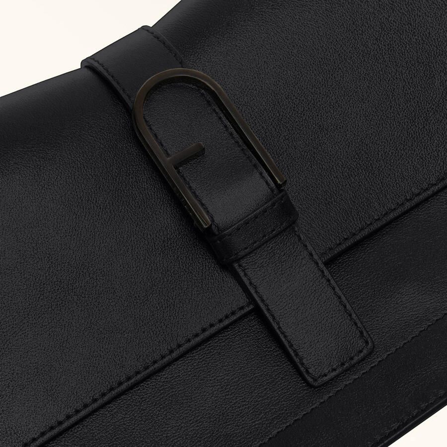Furla Zwarte Schoudertas met Klep Sluiting Black Dames