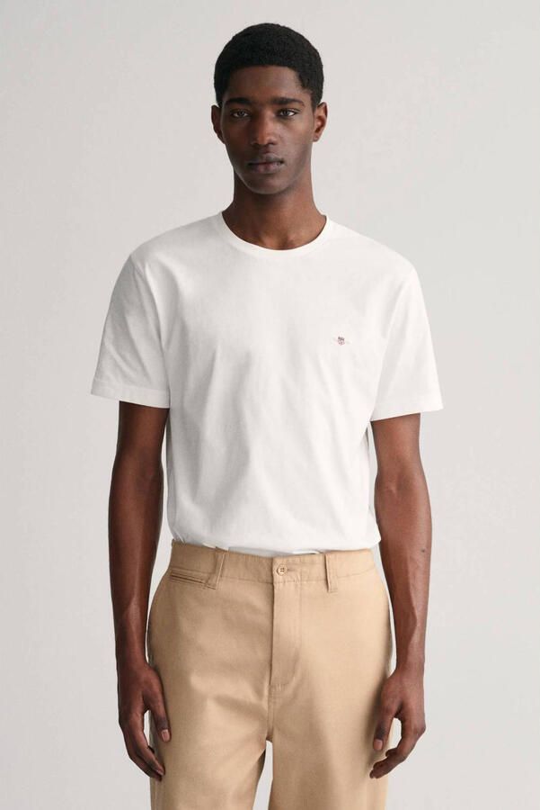 Gant T-shirt REG SHIELD SS T-SHIRT met logoborduursel op borsthoogte