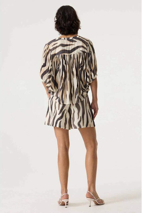 Garcia regular waist casual short met zebraprint ecru - Foto 3