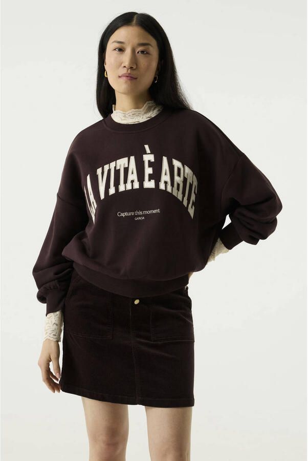 Garcia sweater met print bruin