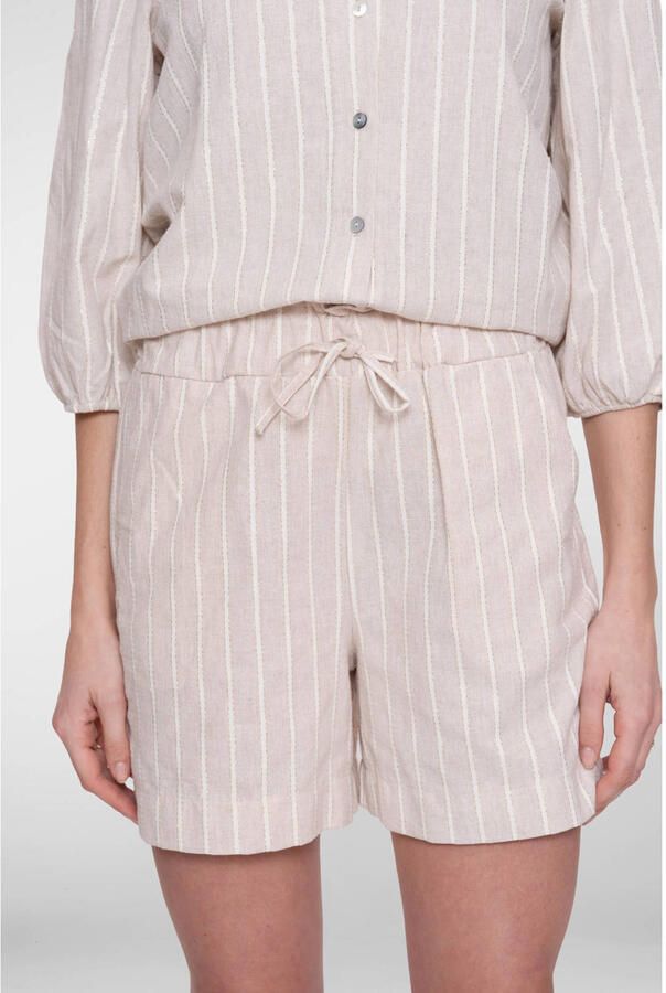 Geisha regular waist casual short met krijtstreep beige