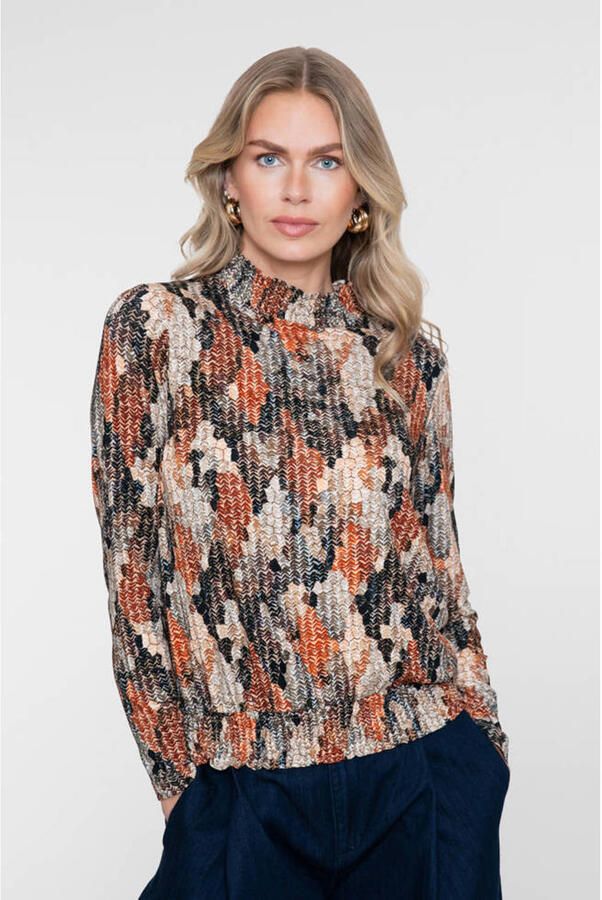 Geisha top met smockwerk en print zwart oranje