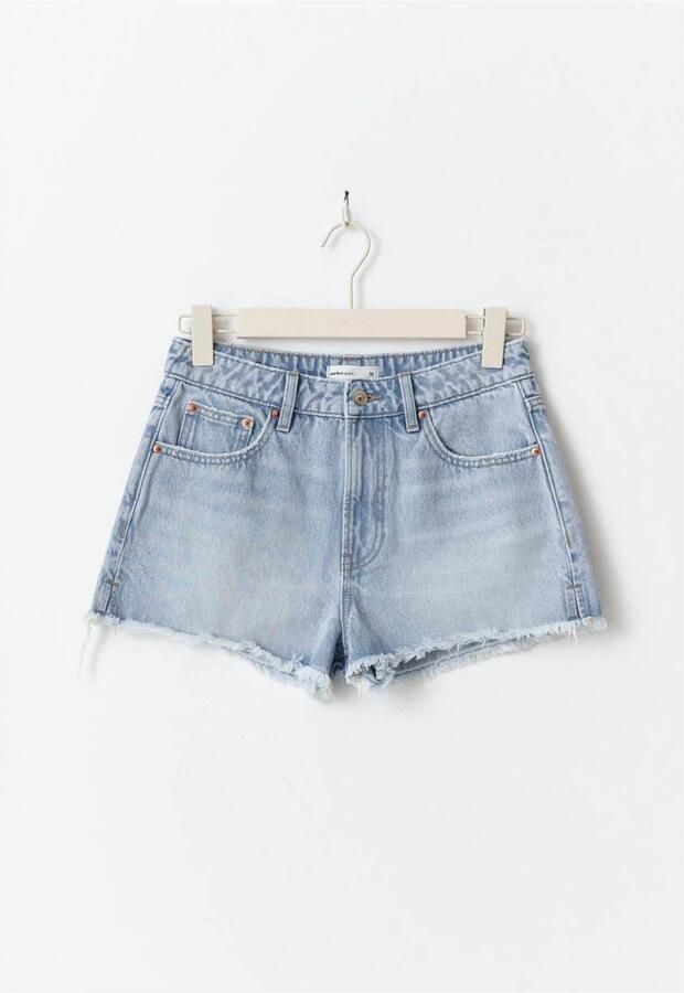 Gina Tricot denim straight regular waist short light blue denim - Foto 2