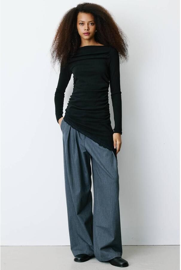 Grace & Mila asymmetrische top zwart