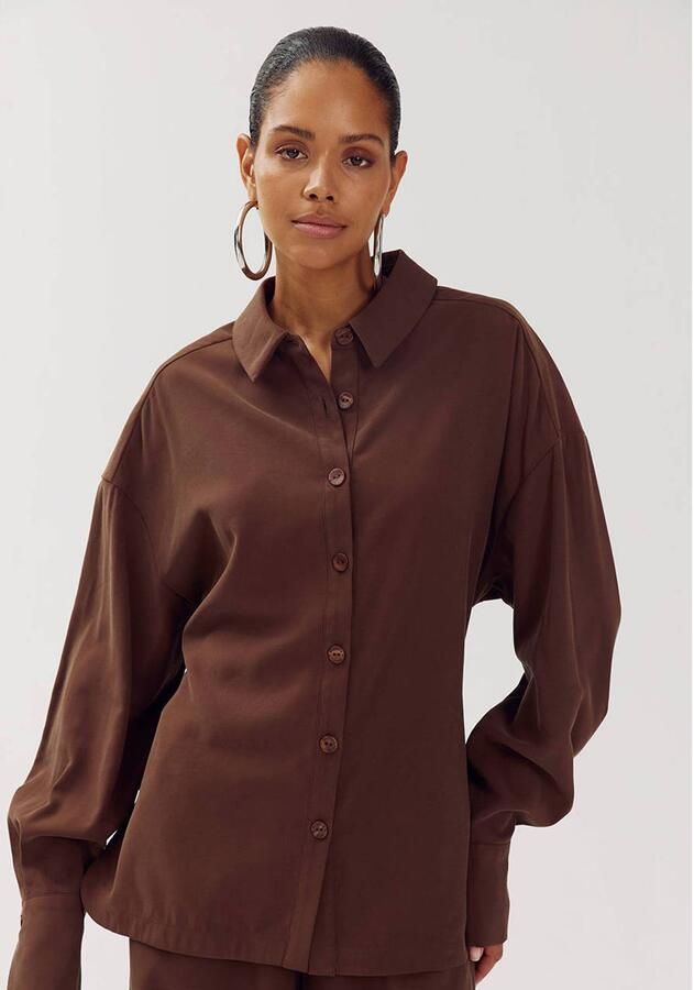 HARPER & YVE blouse met ceintuur bruin