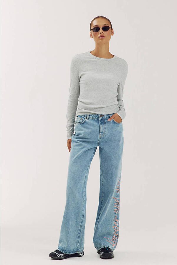 HARPER & YVE straight leg jeans met borduursels en tekst light blue denim