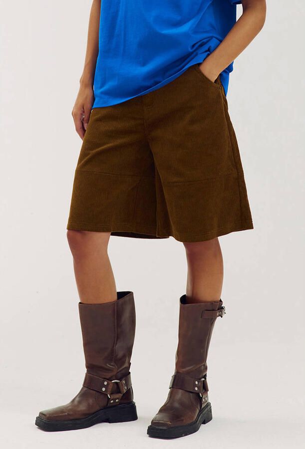 HARPER & YVE x Tessa van Montfoort wide leg corduroy bermuda short khaki