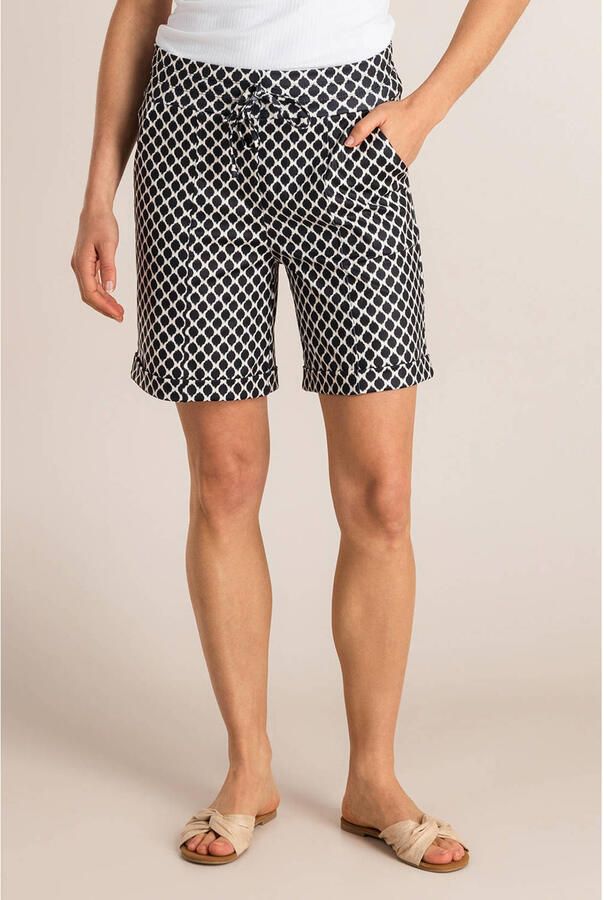Ivy Beau slim regular waist bermuda short zwart