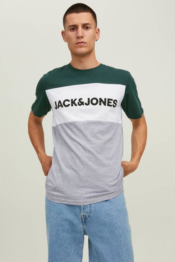 JACK & JONES ESSENTIALS slim fit T-shirt JJELOGO met logo pine grove
