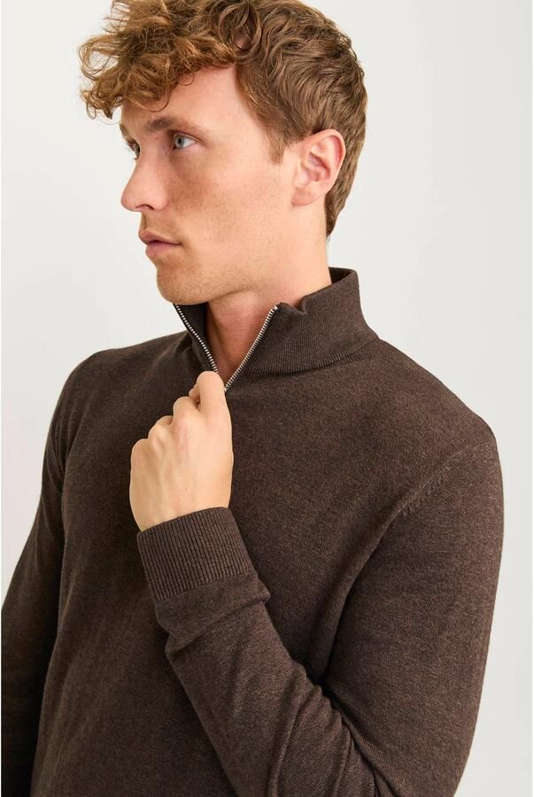 JACK & JONES ESSENTIALS pullover fijn gebreid donkerbruin - Foto 2