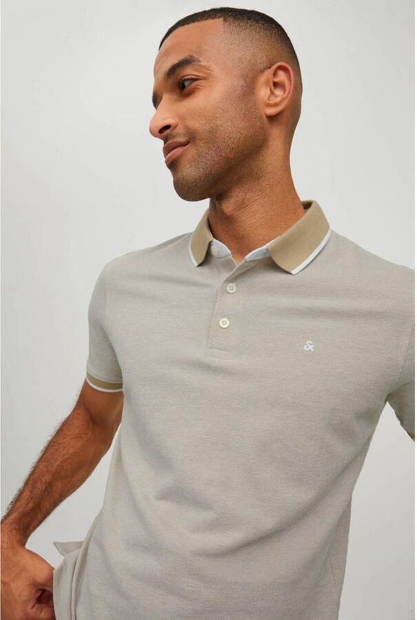 Jack & Jones Poloshirt JJEPAULOS Poloshirt met klassieke kraag en figuuraccentuerende vorm