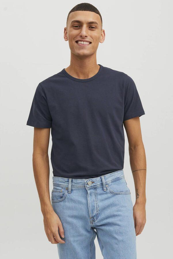Jack & Jones T-shirt JJEBASIC met smalle pasvorm voor elke dag effen modieus smal katoenmix ronde hals