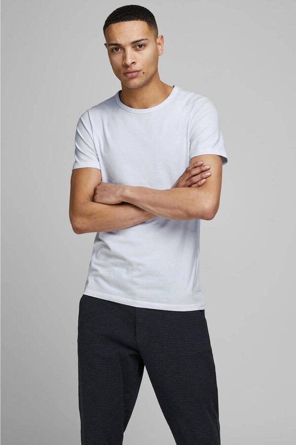 Jack & Jones T-shirt JJEBASIC met smalle pasvorm voor elke dag effen modieus smal katoenmix ronde hals
