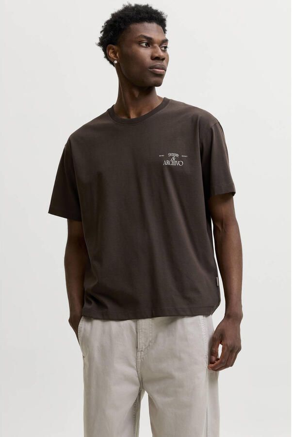 JACK & JONES ORIGINALS relaxed fit T-shirt met backprint donkerbruin