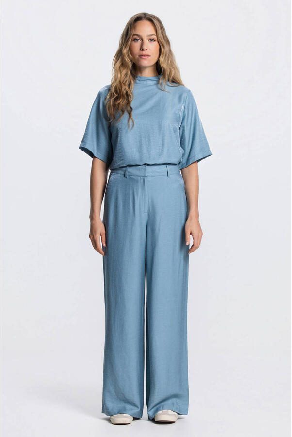 JANSEN AMSTERDAM Dames Tops & T-shirts Odile Top Ws 116 Short Sleeve High Neck Lichtblauw - Foto 6